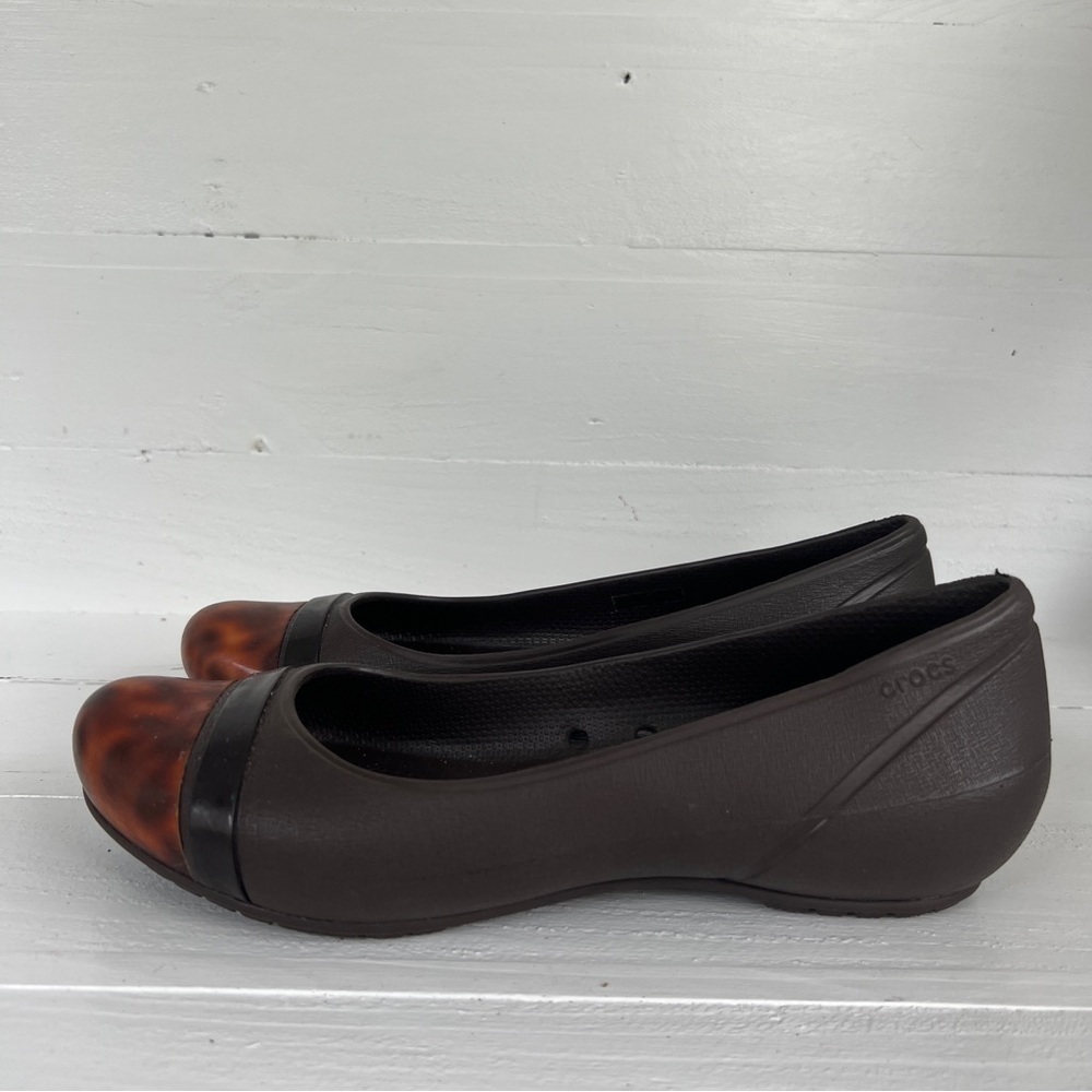 Crocs Brown Sandals Women's 7 Tortoise Shell Cap Toe Ballet Flats Mary Janes